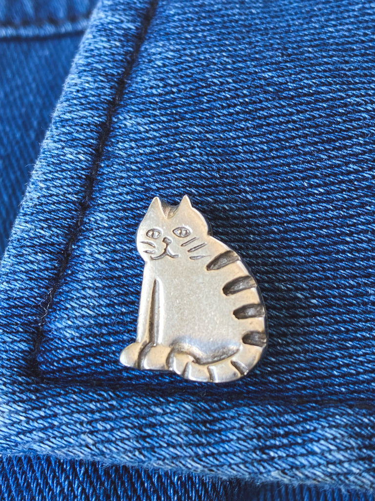 Lapel Pin - kitty cat