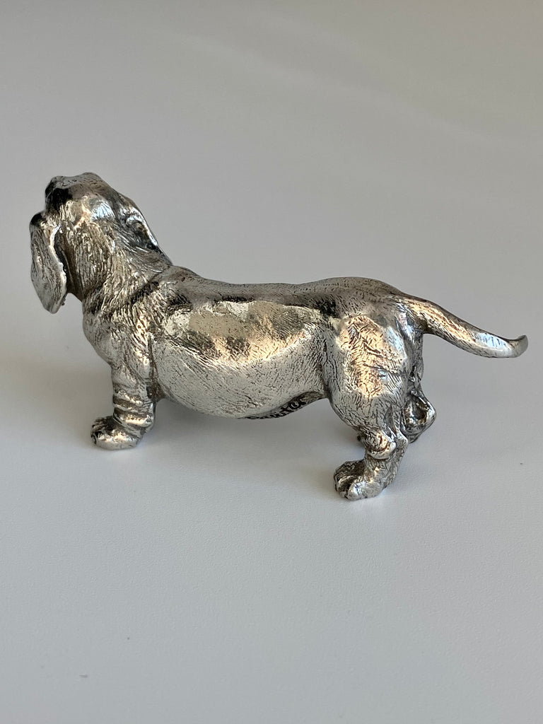 duke - basset hound figurine